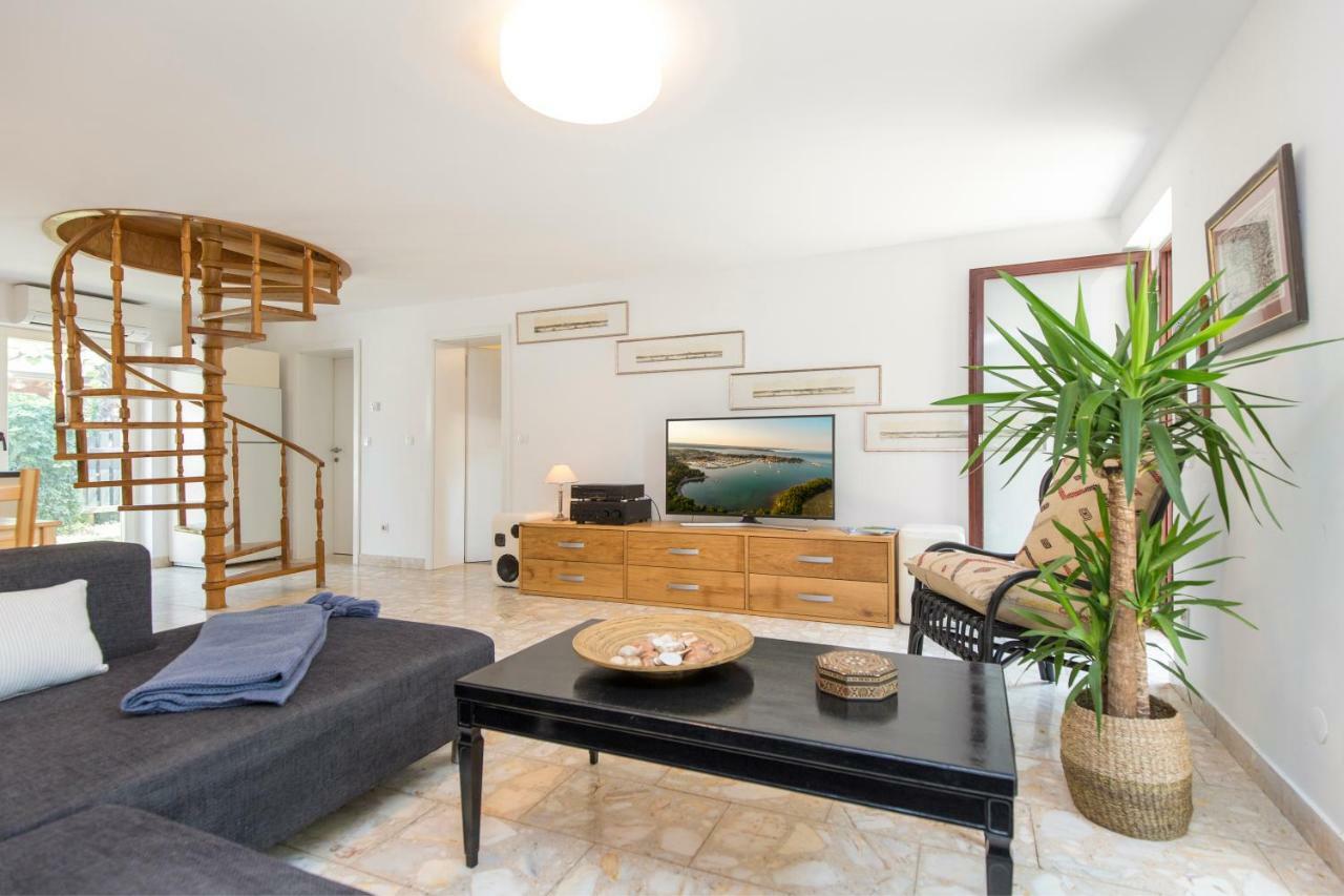 Casa Flora 3-Minutes' Walk From The Beach Novigrad Istria Exteriér fotografie